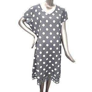 PLUS size polka dot shift dress xxl, grey and white. V neck s/s nwot 23' wide
